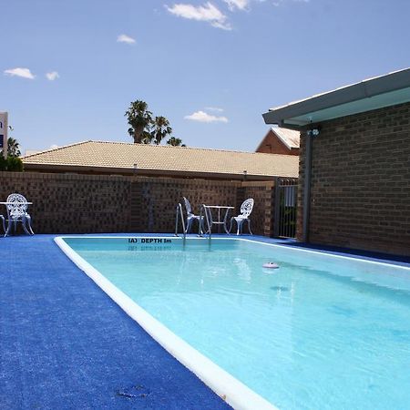 Mid Town Inn Narrabri Εξωτερικό φωτογραφία