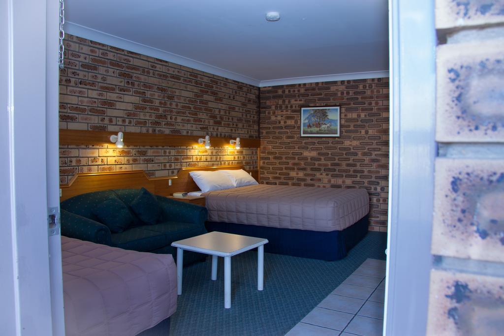 Mid Town Inn Narrabri Δωμάτιο φωτογραφία