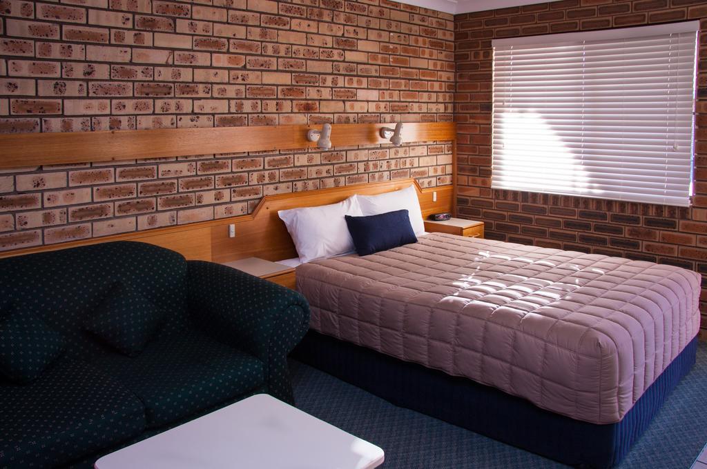 Mid Town Inn Narrabri Δωμάτιο φωτογραφία